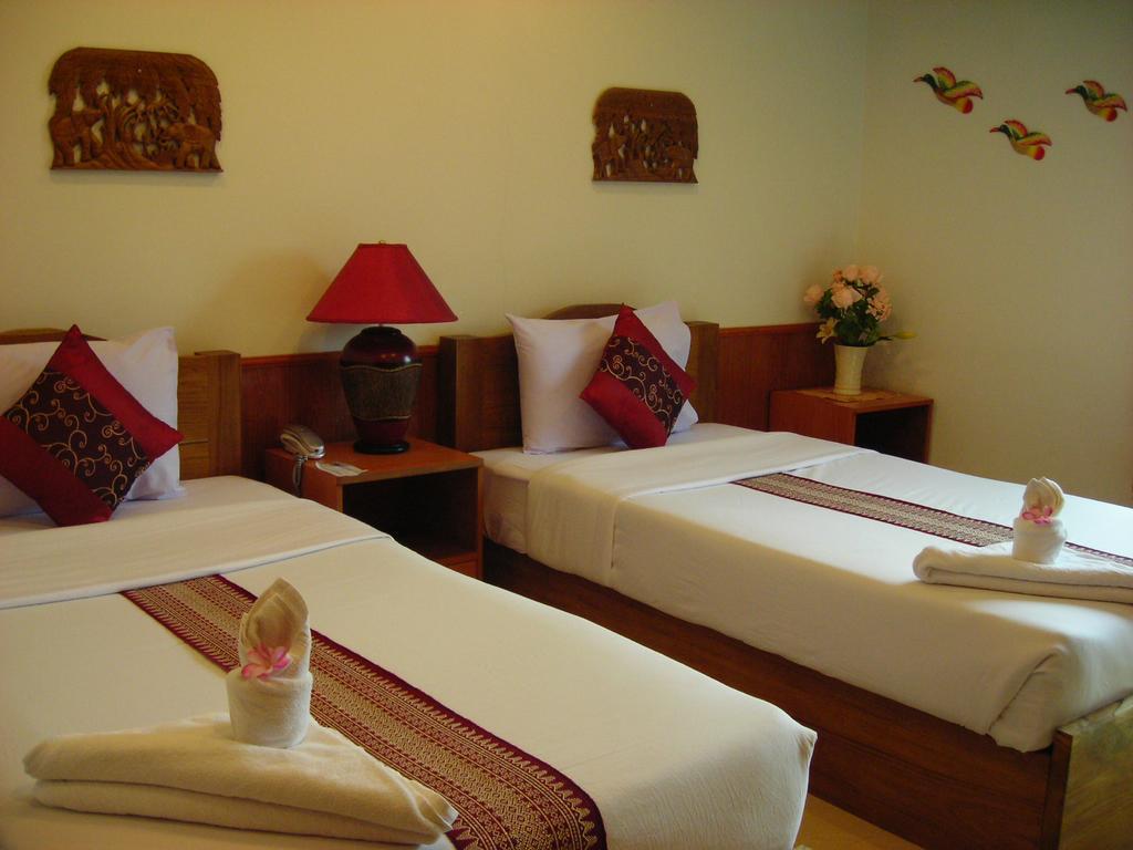 Ngamta Hotel Mae Hong Son Exterior photo